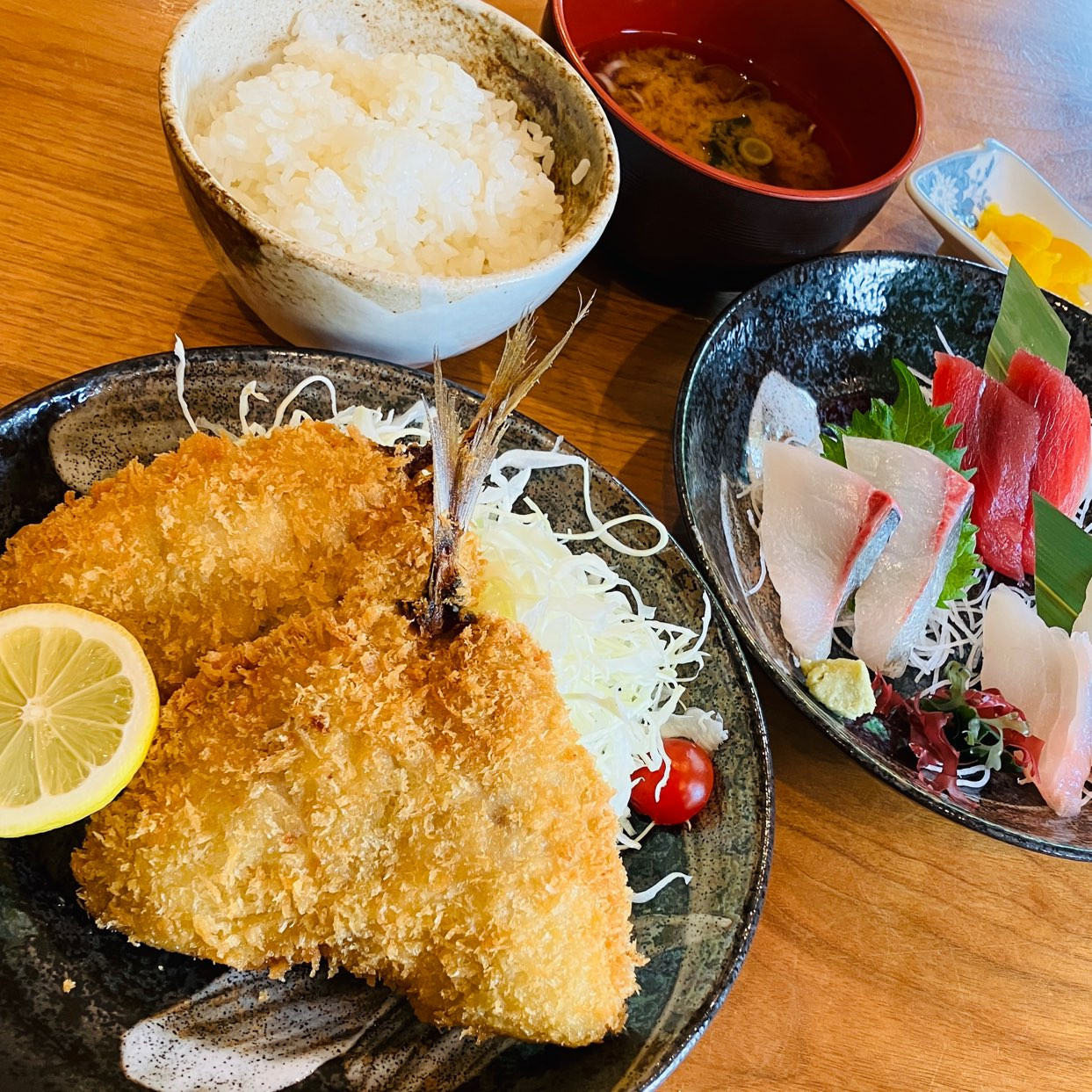 アジフライとお刺身定食