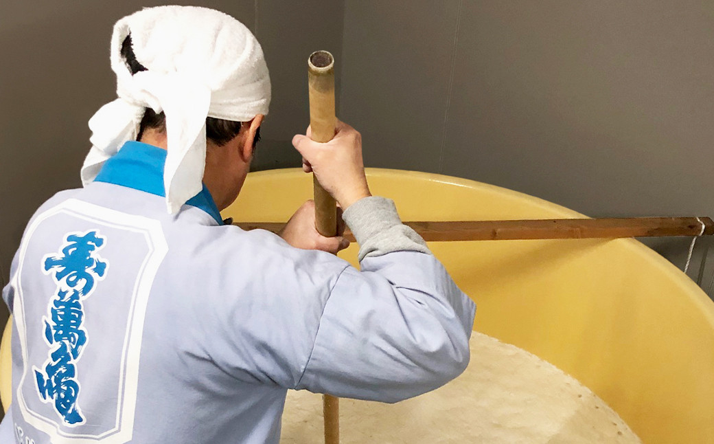 千葉県で唯一、一年を通して日本酒を醸造する事ができる「四季醸造」が可能な蔵元です。