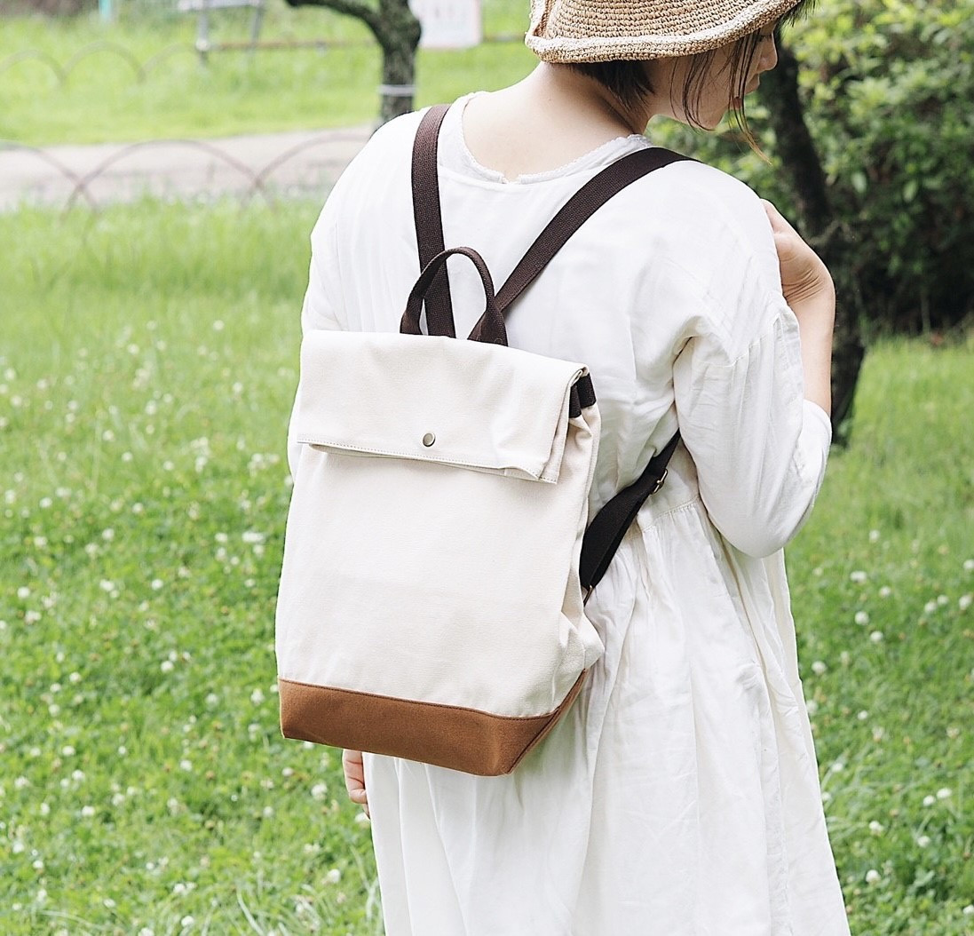 【AKIRAオリジナル】シンプルリュック サーモンピンク帆布×茶色帆布