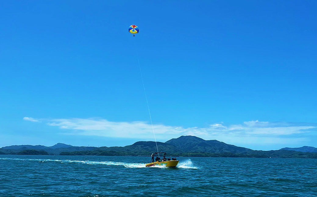 【3月～11月体験実施】上天草の海を空中散歩！ パラセーリング 体験チケット (ロープ50ｍプラン) 1名様