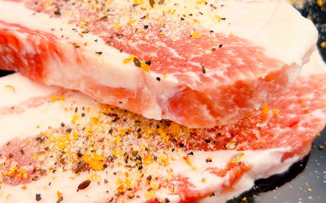 驚きの厚さ！ サムギョプサル 大容量 約1.4kg！