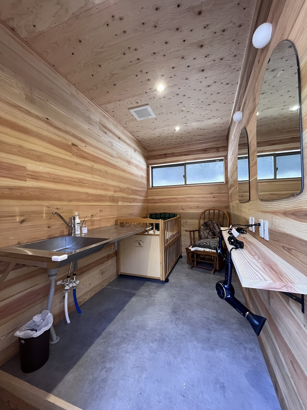 YANBY OUTDOOR FIELDキャンプ場 施設内1