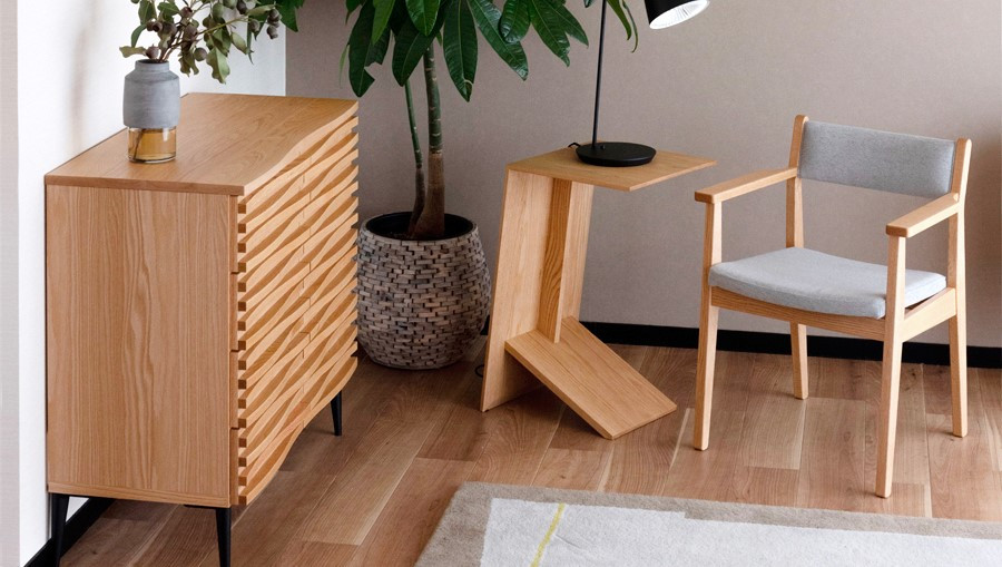 画像はイメージです。返礼品はアームチェアのみです。