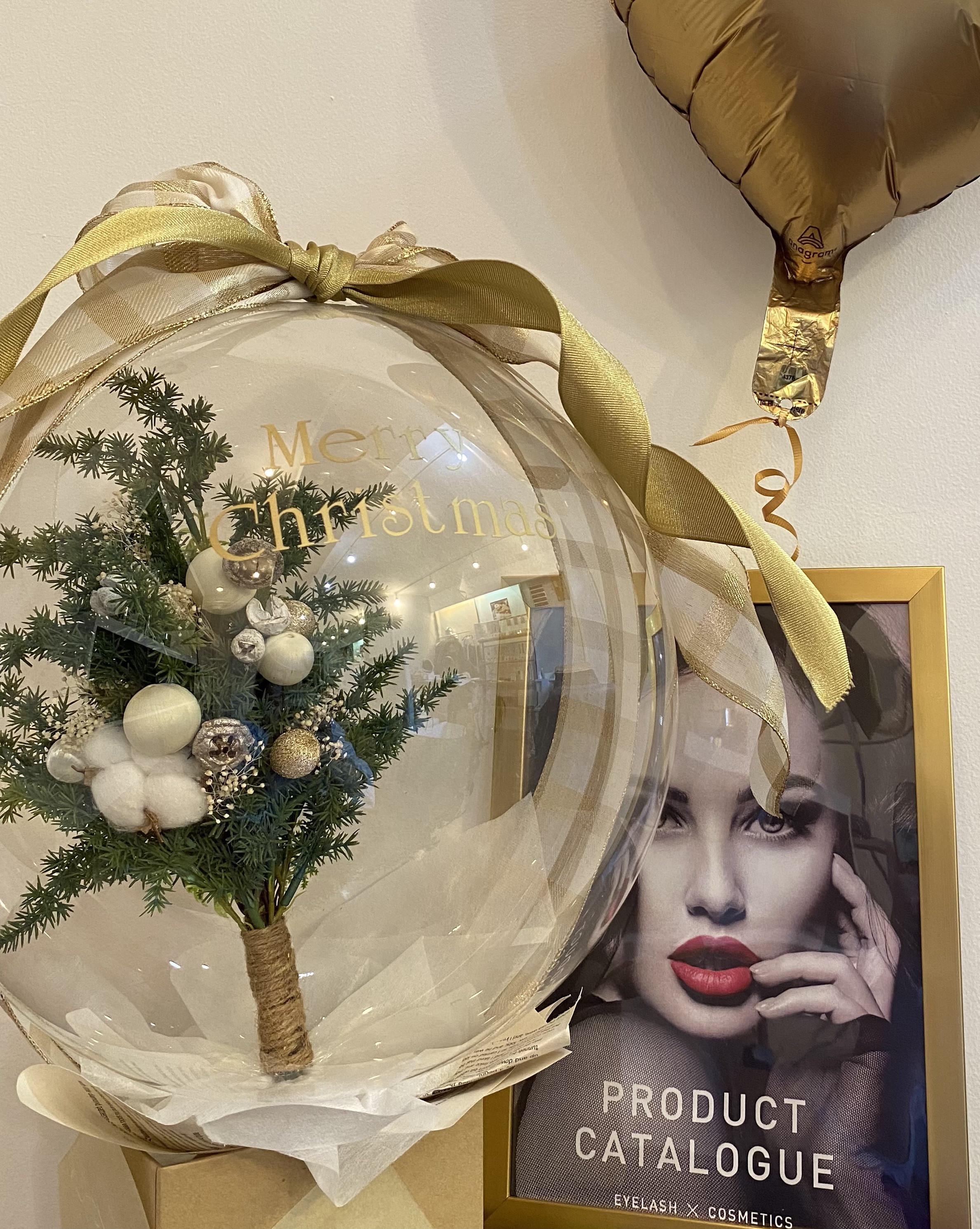 高温多湿、直射日光を避け、お部屋に飾ってお楽しみください。