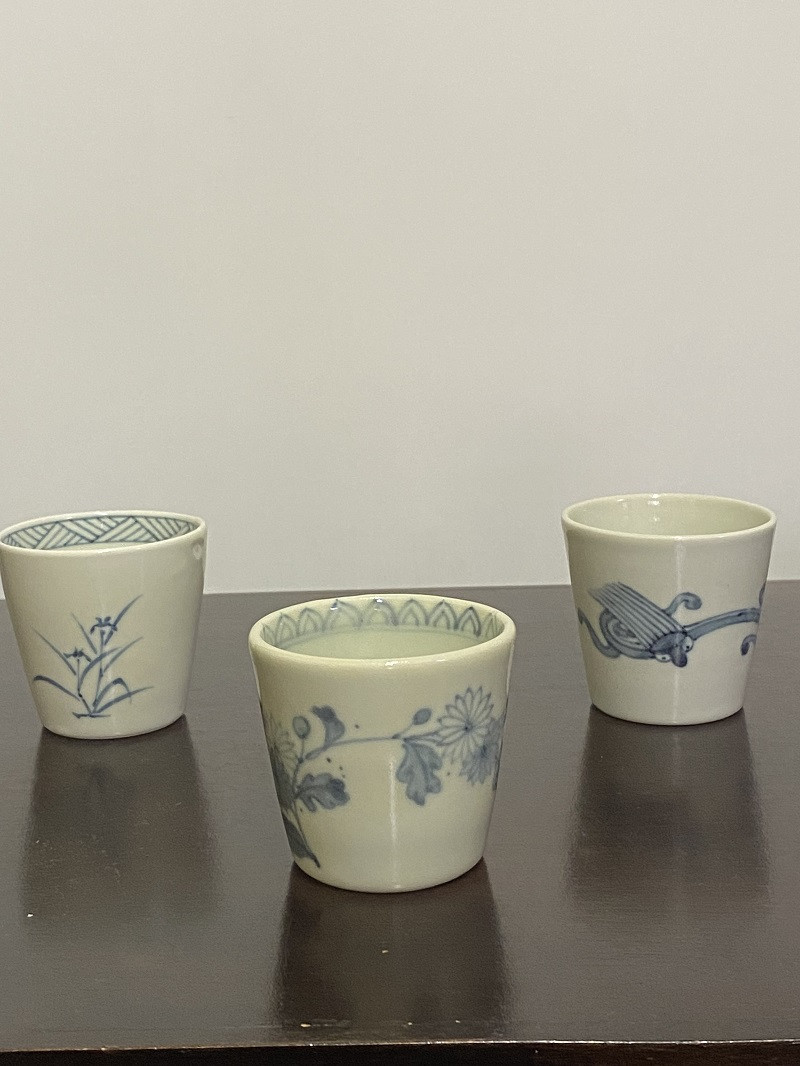 左:蘭、中央:菊、右:龍