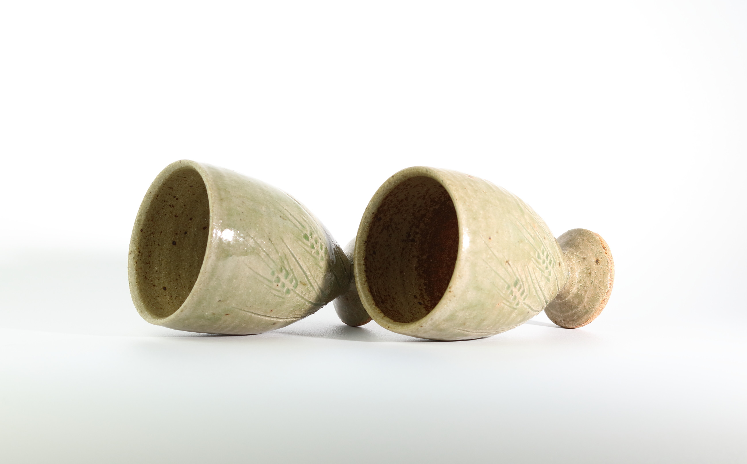 灰釉麦文カップB