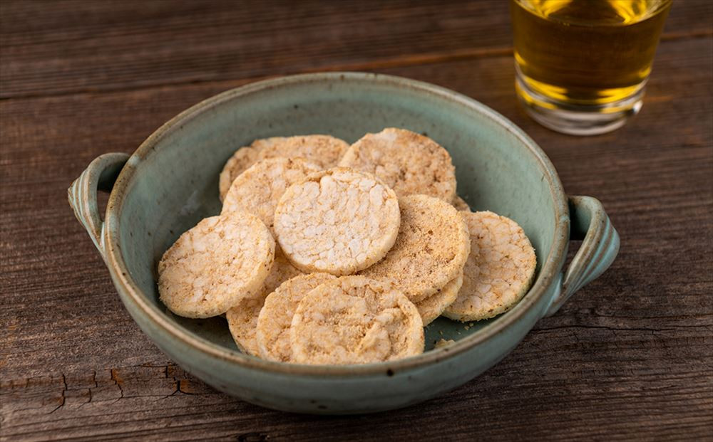 香ばしいぽんせんに、チーズの風味が優しい、チーズ味はお子さまにも人気