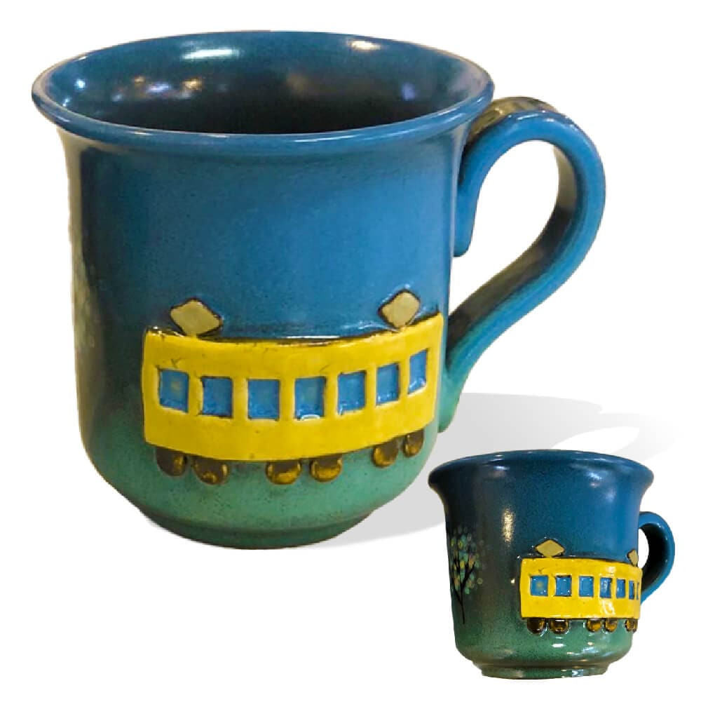 近江鉄道の車両をモチーフにした布引焼マグカップ。近江鉄道ガバメントクラウドファンディング限定商品です。