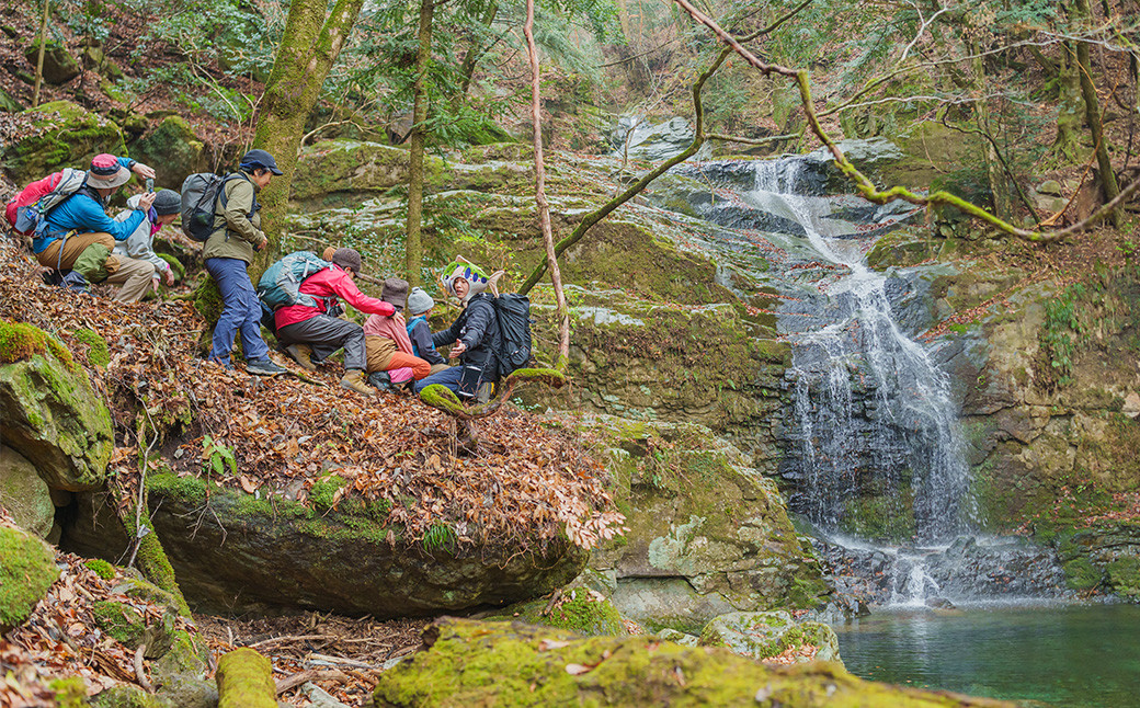 アマゴくんと歩く!日本百名山「祖母山」山麓トレッキングツアー【ファミリー向け・小学生1名分】