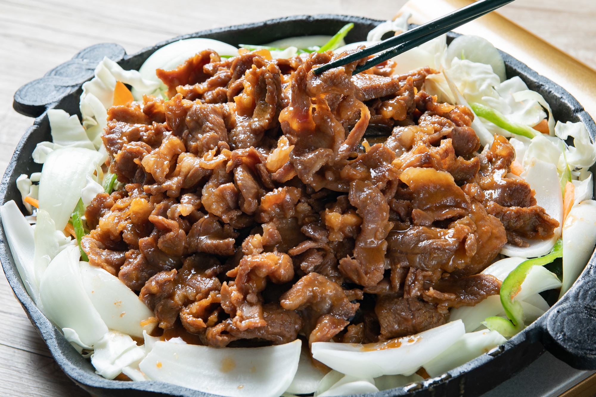 【6回定期便】 すりごまが自慢の味噌ラムジンギスカン (約350g×4パック)