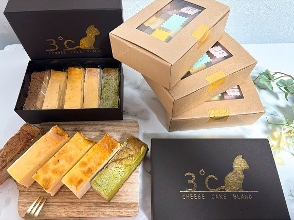 4種類のチーズケーキスティックが24本入ったセットです!