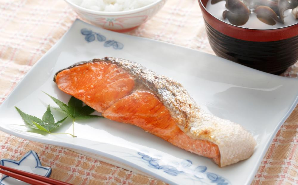 【新物】プレミアム 天然 紅鮭 切り身 5切れ 合計約500g