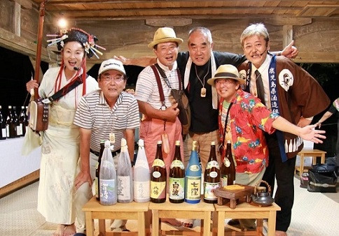 【5-1　特定非営利活動法人　かごしま焼酎マイスターズクラブ】
本格焼酎を通して鹿児島の魅力を発信しています