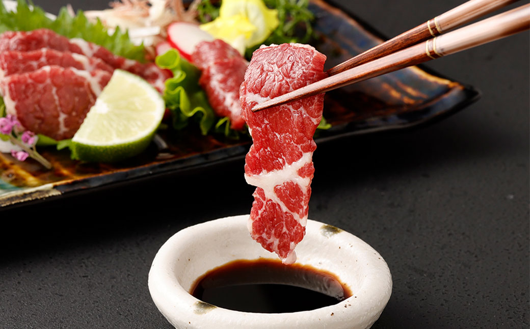 【1ヶ月毎8回定期便】鮮馬刺し 3種ブロックセット(霜降り・ロース・ヒレ)