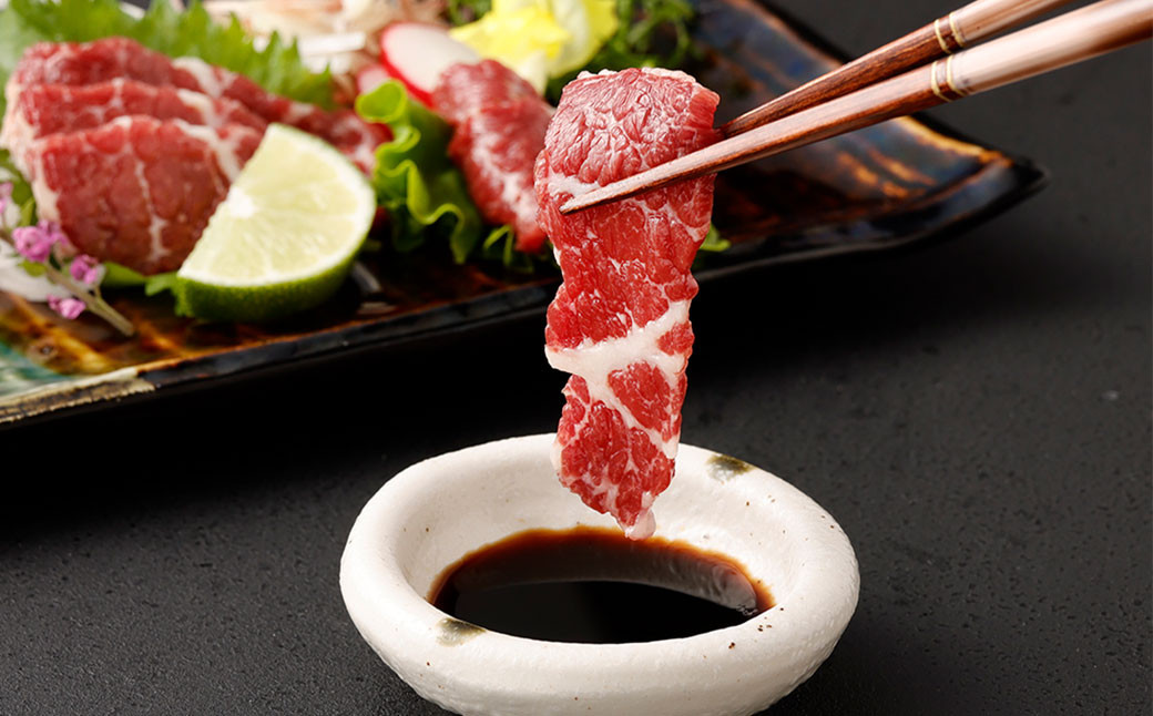 【3ヶ月毎2回定期便】鮮馬刺し 3種ブロックセット(赤身・霜降り・ユッケ)