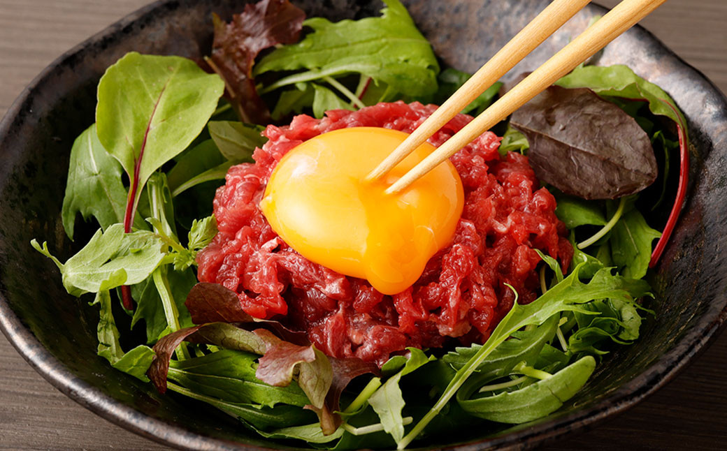 【1ヶ月毎6回定期便】鮮馬刺し 3種ブロックセット(赤身・霜降り・ユッケ)