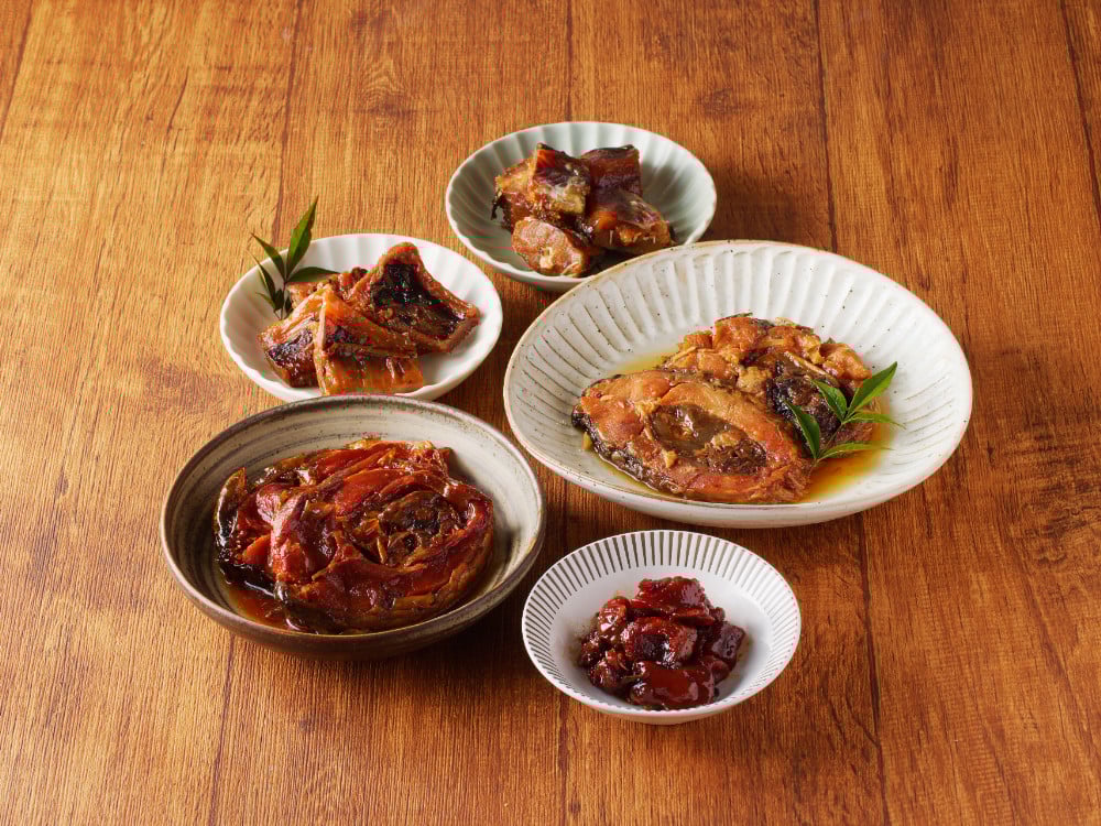 最上鯉屋 伝承セット(からかい煮200g×1、棒たら煮300g×1、もがみ鯉2切れ、鯉のうま煮2切れ、鯉はらっこ煮200g×1)