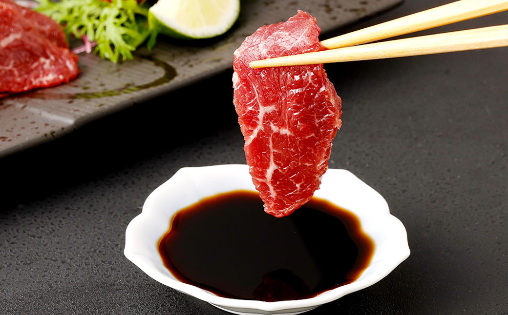 【3ヶ月毎4回定期便】鮮馬刺し ロース ブロック 計約1600g(約400g×4回)
