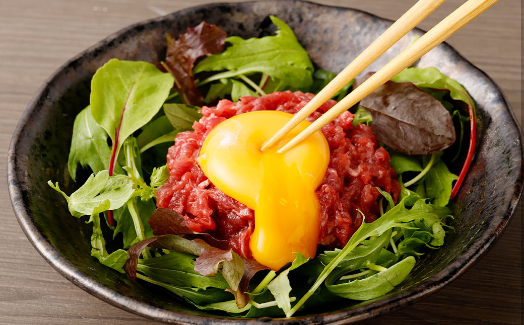 【5ヶ月毎2回定期便】鮮馬刺し 赤身ユッケ 計約1000g(約500g×2回)