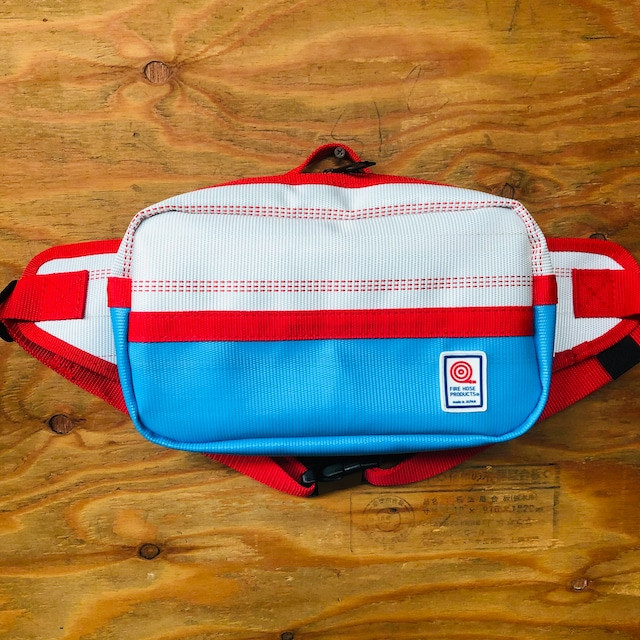 FIRE HOSE PRODUCTS　ウエストバック　バイカラー ブルー
※こちらの画像は、【パイピングカラー：赤】です。