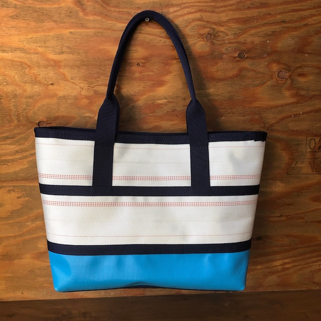 FIRE HOSE PRODUCTS トートバッグＡタイプ バイカラーブルー Ｌ
※写真は、【パイピングカラー：紺】です。