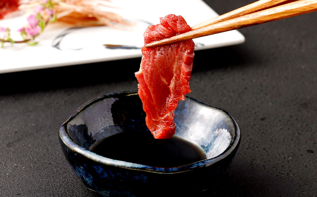 【1ヶ月毎4回定期便】鮮馬刺し 3種ブロックセット(赤身・霜降り・タタキ)