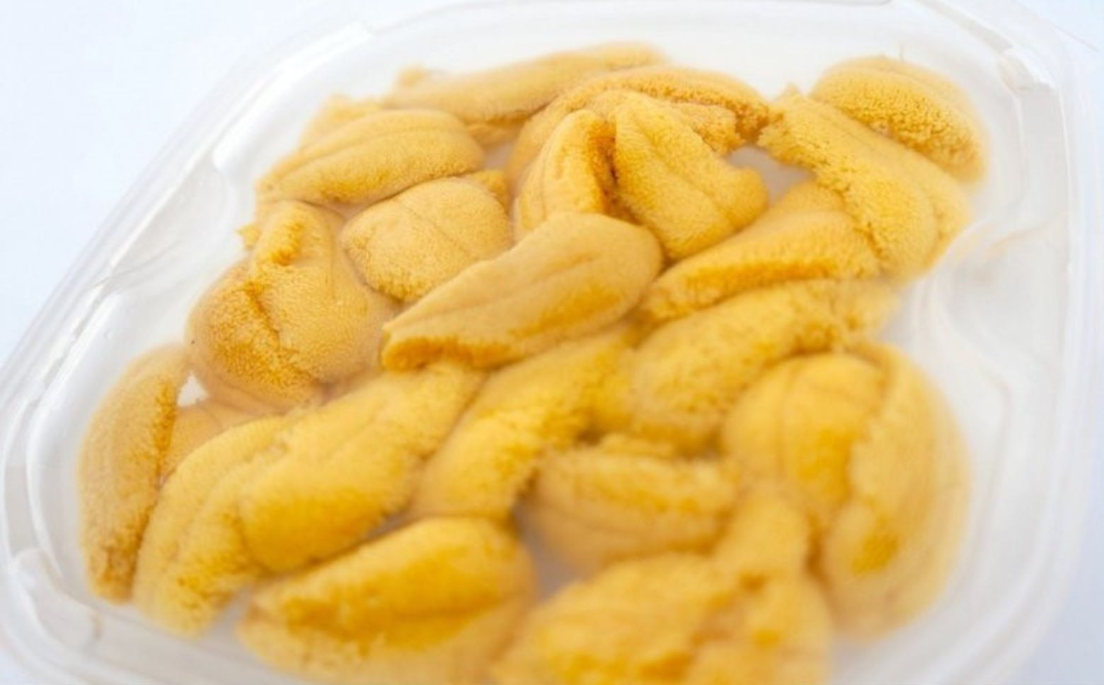 取り出しやすい水切りトレイ付きです