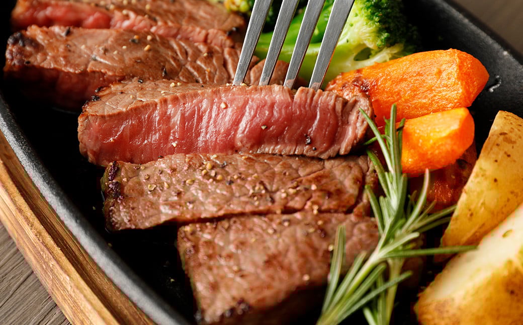 くまもとあか牛 ミニステーキ 約240g （ランプ使用）