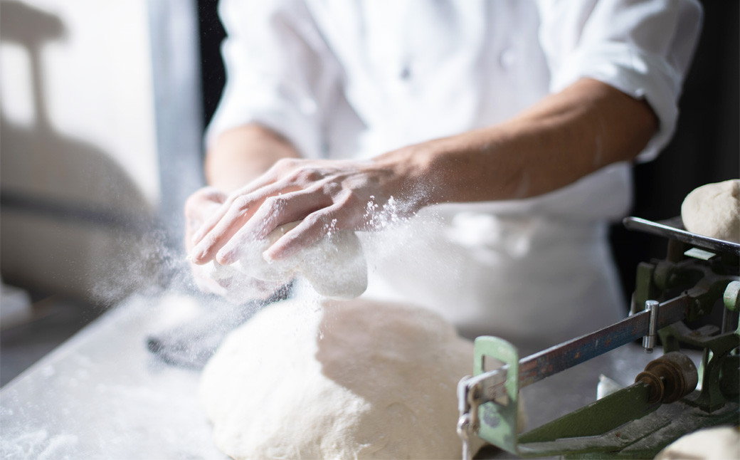 マサジロウバーガー 金のバンズラスク(金のハニマヨ味) 