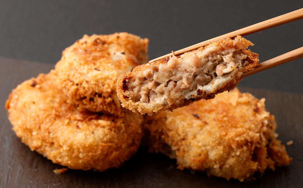 【1ヶ月毎8回定期】 黒毛和牛メンチカツ 800g✕8回 計6400g 計64個 黒毛和牛 揚げ物