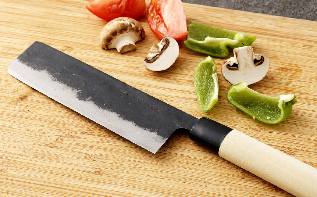 【土佐打刃物】黒打菜切 包丁 16.5cm（両刃）
