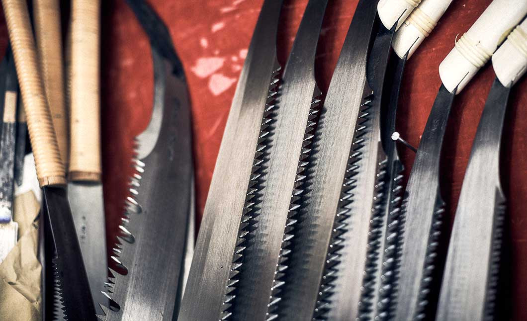 ★岡秀謹製★ 剪定鋸笹刃(24cm)