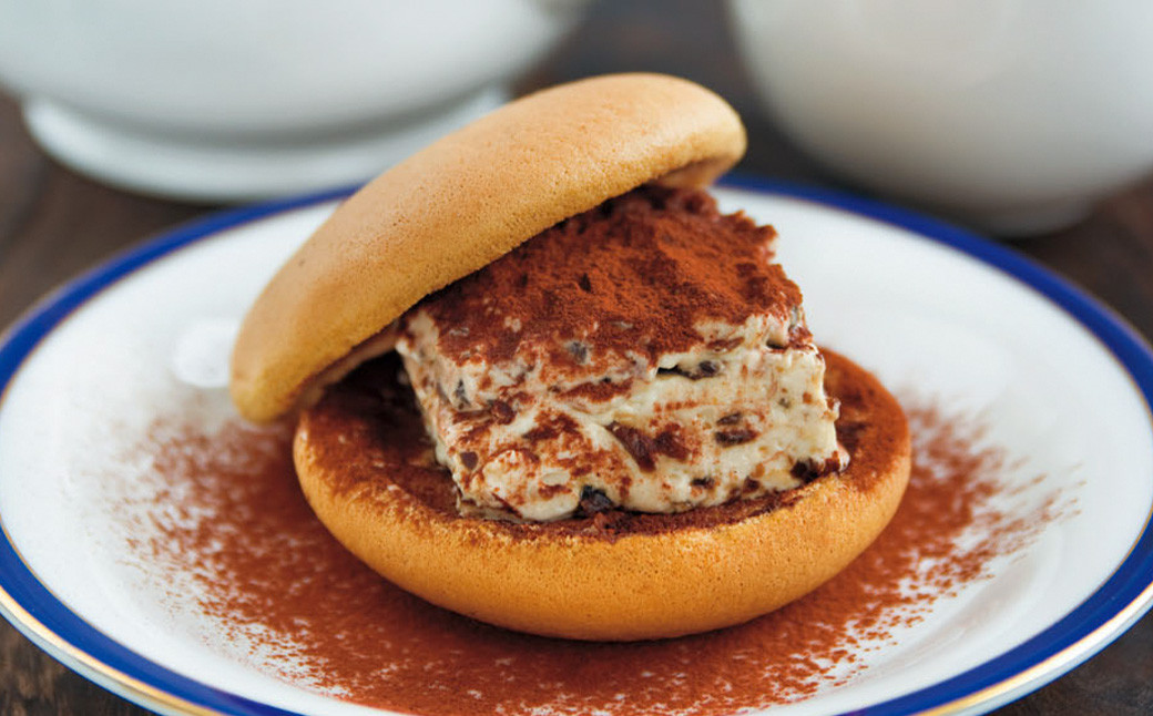 菊川さくら屋の生クリームどらやき(アソート16個)