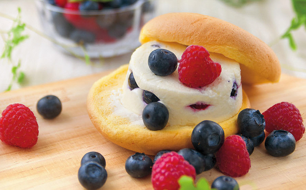 菊川さくら屋の生クリームどらやき(アソート24個)