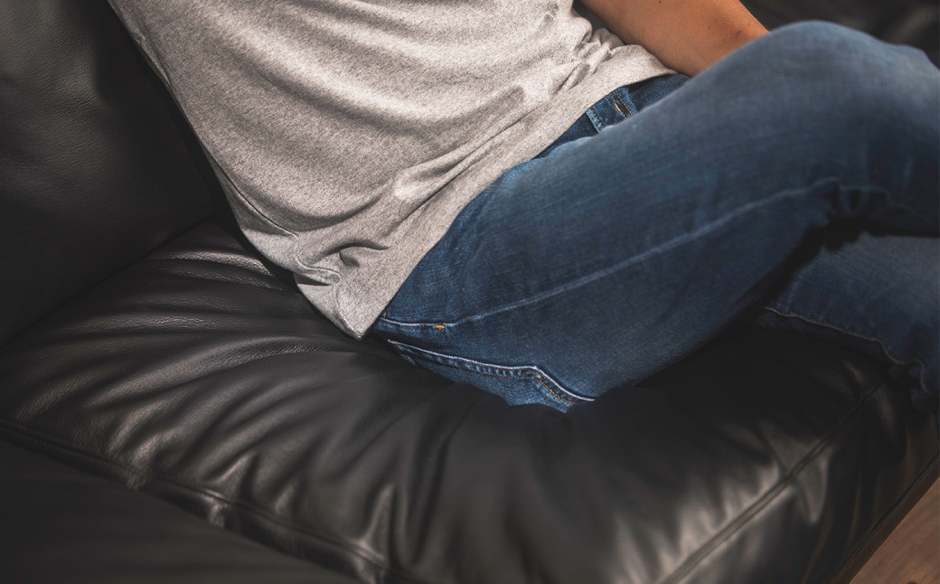 フロー3人掛ソファ (ウォールナット-本革ブラック)