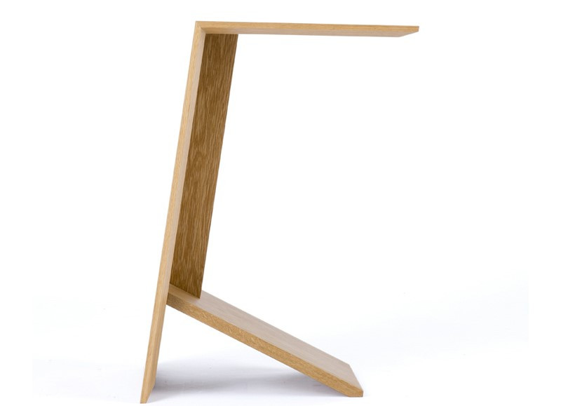 サイドテーブルとしても使用できます。