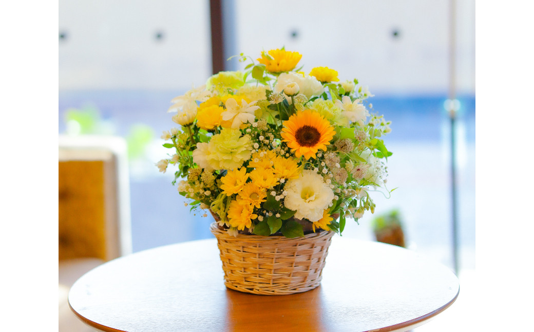 御供用 おまかせ フラワーアレンジメント ／ 大輪菊 小菊 各3本以上 白菊 キク 花 フラワー お供え 初盆 新盆 