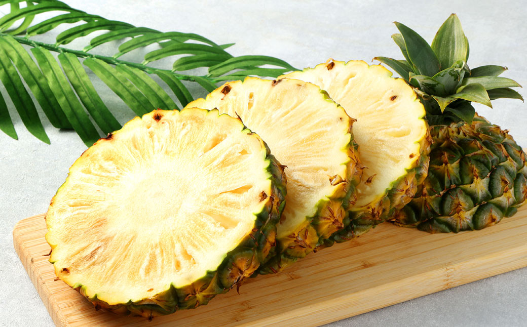 天城町産 林果樹園 パイン5kg（3玉～4玉）