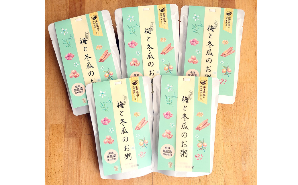 【全12回定期便】レトルト 梅と冬瓜のお粥セット 230g×5個 / 合計60袋 粥 おかゆ 保存食 長期保存 防災食 長崎県