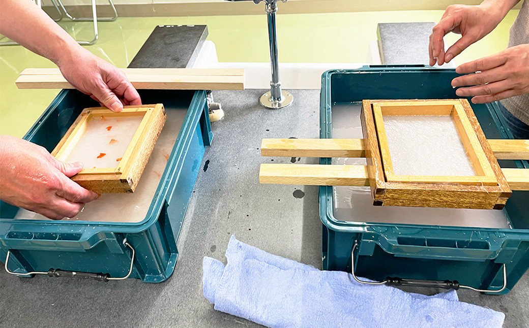 十勝の野菜を使った手漉き紙でランプシェード作り体験 4名様【D41】