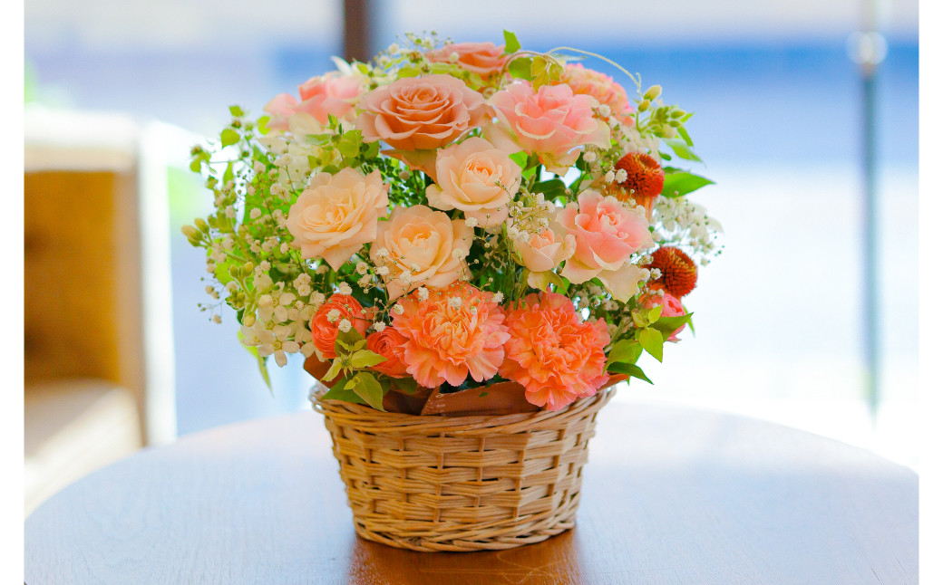 【全12回定期便】 ピンクバラと季節のアレンジメント フラワー ／ 花 お花 花束 フラワー インテリア ピンク 薔薇 長崎県