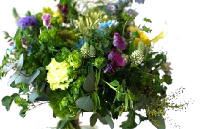 《定期便 12ヵ月》生花ナチュラル花束 ブーケ初回花瓶付 【株式会社tomoni】 [ATCG018]