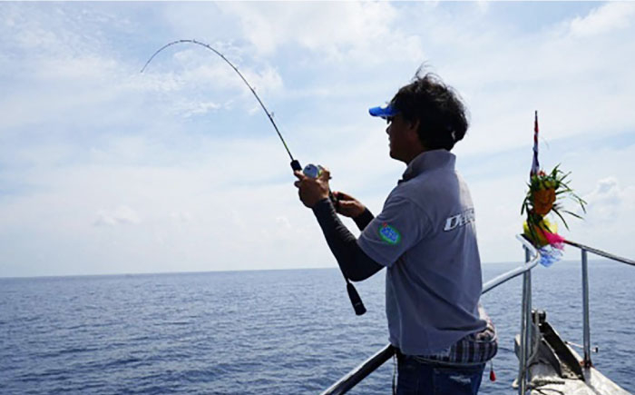 SPY-V 550g [カラー：シルバー] [ATAI009-02]