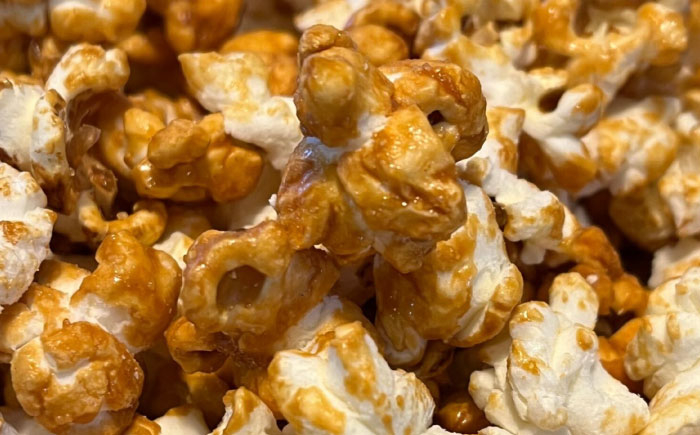 昭和の映画館の味が甦る！マックのポップコーン 5袋、マックのキャラメルポップコーン 5袋セット [ATCC008]