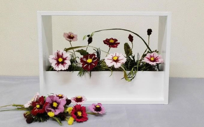 インテリアフラワーBOX　コスモス　らんまん 花 雑貨 造花 インテリア お祝い ギフト 贈答 人気 送料無料 高知市