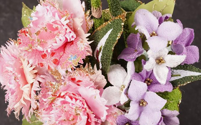 和装のカーネーション花飾りセット（ピンク）　母の日 らんまん 花 雑貨 造花 インテリア お祝い ギフト 贈答 人気 送料無料 