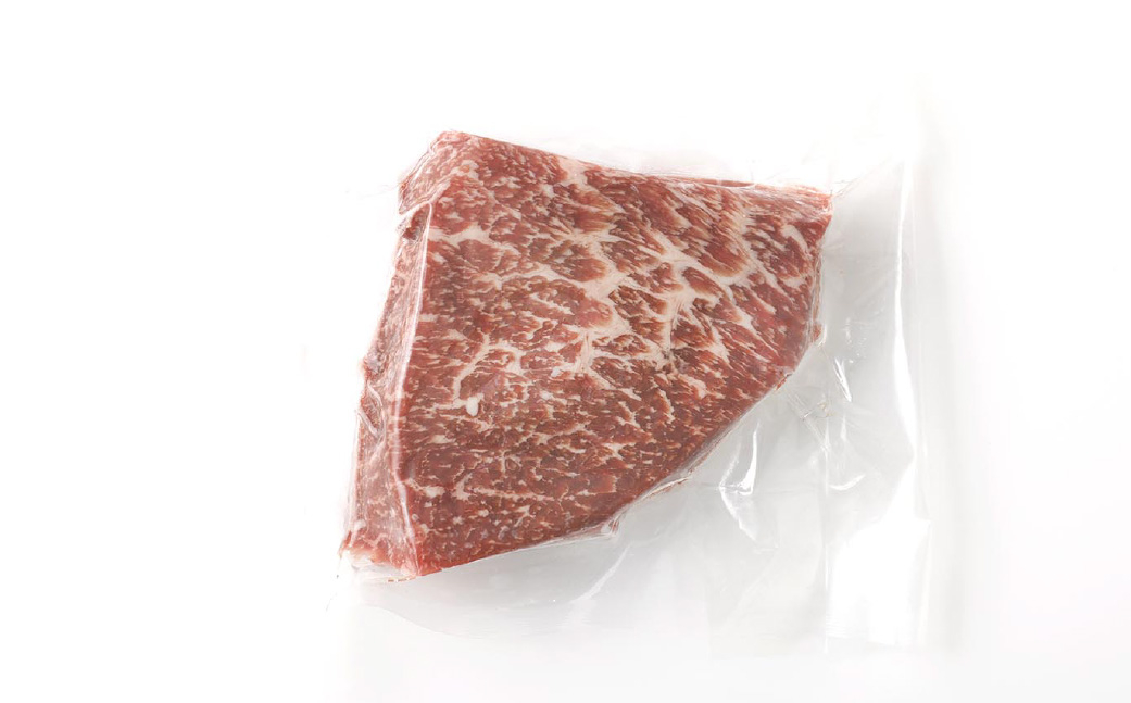 【2ヶ月毎5回定期便】 くまもとあか牛 モモステーキ 計約1.5kg(約300g✕5回) 牛肉 お肉 和牛