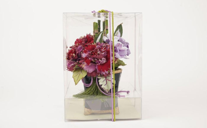 和装のカーネーション花飾りセット（紫）　母の日 らんまん 花 雑貨 造花 インテリア お祝い ギフト 贈答 人気 送料無料 高知