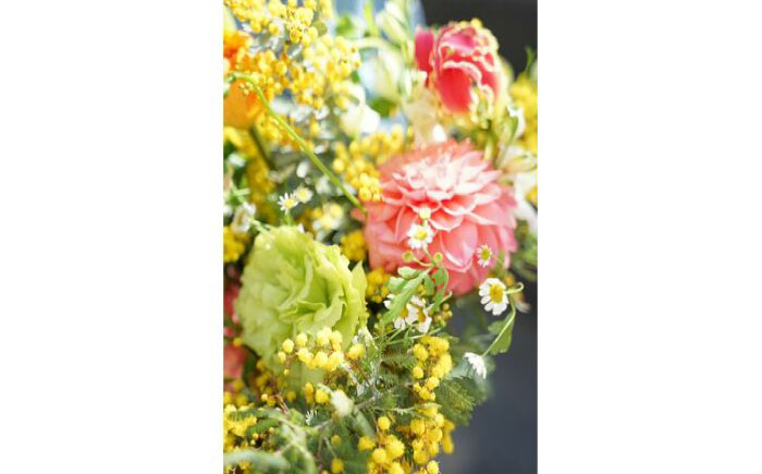 【3回定期便】生花花束 ブーケL初回花瓶付 【株式会社tomoni】 [ATCG028]