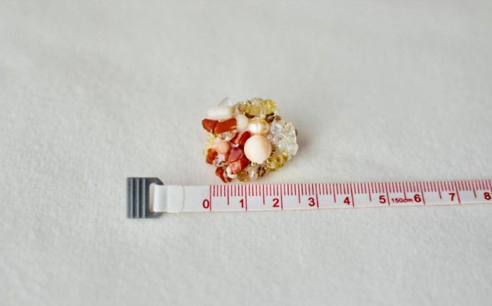 【宝石珊瑚】 (選べる) 赤、白、ピンク珊瑚の刺繍ピアス イヤリング 【株式会社ケンセン35】 [ATAR050-01]